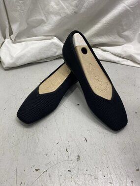 Vivaia Margot Walker Black Lightweight Flats US Women's Size 11.5